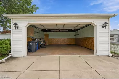 15402 Louis Avenue, Loveland, OH 44135 - Photo 32