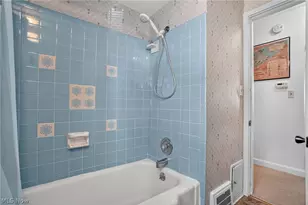 2825 E Center St, Conneaut, OH 44030 - Photo 28