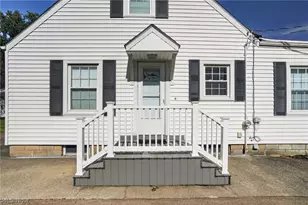 2825 E Center St, Conneaut, OH 44030 - Photo 4