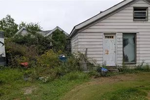 381 Avon Ave, Vermilion, OH 44089 - Photo 8
