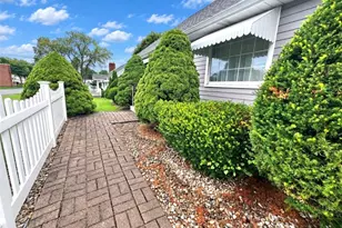 2520 Clarendon Ave NW, Canton, OH 44708 - Photo 2