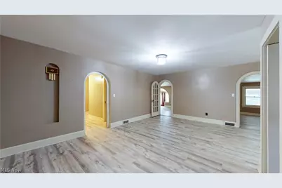 5873 Wadsworth Road, Medina, OH 44256 - Photo 4