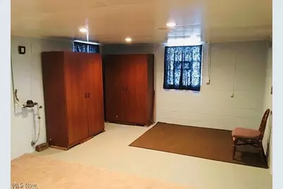 2176 10th Street SW, Akron, OH 44314 - Photo 18