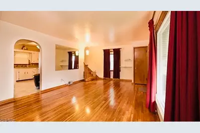 2176 10th Street SW, Akron, OH 44314 - Photo 6