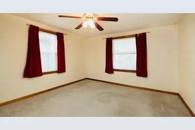 2176 10th Street SW, Akron, OH 44314 - Photo 14