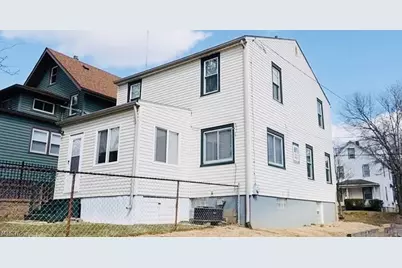 2176 10th Street SW, Akron, OH 44314 - Photo 2