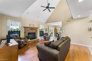 5290 Skye Dr, New Middletown, OH 44442 - Photo 4