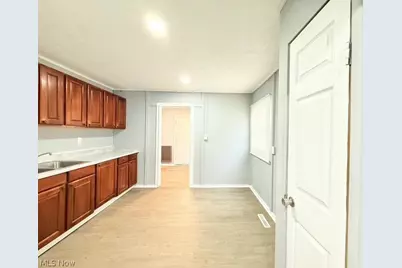 14208 Clifford Avenue, Loveland, OH 44135 - Photo 2