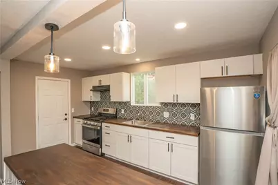 318 Elmport Avenue NE, Canton, OH 44704 - Photo 12