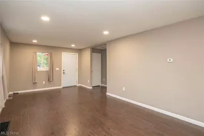 318 Elmport Avenue NE, Canton, OH 44704 - Photo 6