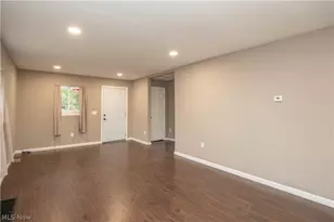 318 Elmport Ave NE, Canton, OH 44704 - Photo 6