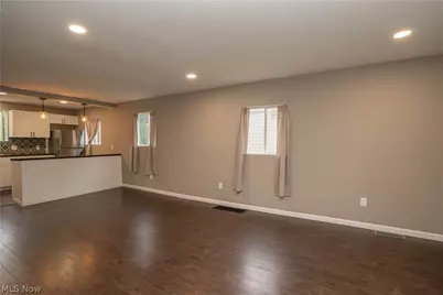 318 Elmport Avenue NE, Canton, OH 44704 - Photo 4