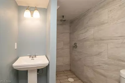 318 Elmport Avenue NE, Canton, OH 44704 - Photo 26