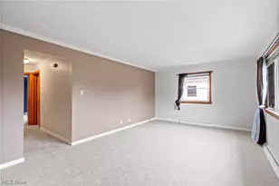 1854 Maurice St, Cuyahoga Falls, OH 44221 - Photo 4