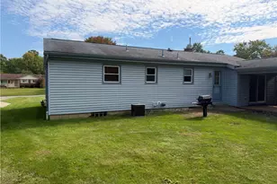 1758 Lancaster Dr, Youngstown, OH 44511 - Photo 32