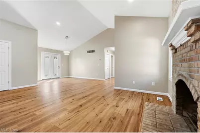 1270 Mallard Pond Circle, Grandview Heights, OH 44147 - Photo 16