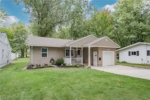 34561 Roberts Rd, Eastlake, OH 44095 - Photo 2