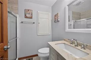 1246 Applegrove St NE, Canton, OH 44721 - Photo 10