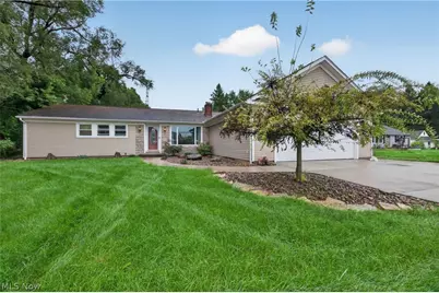 1246 Applegrove Street NE, Canton, OH 44721 - Photo 1