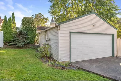 2644 Terrace Avenue, Akron, OH 44312 - Photo 30