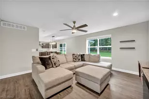 6823 Glendale Rd, North Ridgeville, OH 44039 - Photo 12