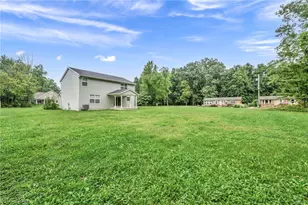 6823 Glendale Rd, North Ridgeville, OH 44039 - Photo 40