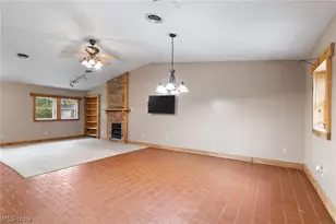 1314 Mattie St SE, Canton, OH 44707 - Photo 12