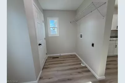 364 E Main Street, Gnadenhutten, OH 44629 - Photo 12