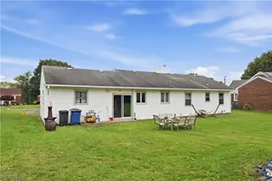 695 Moore Ave, Campbell, OH 44405 - Photo 8