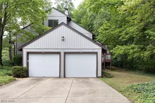 2143 Pinebrook Trail, Cuyahoga Falls, OH 44223 - Photo 36