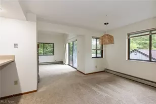 2143 Pinebrook Trail, Cuyahoga Falls, OH 44223 - Photo 14