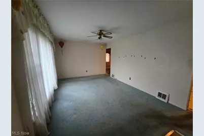 19145 Homeway Avenue, Loveland, OH 44135 - Photo 6