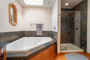 552 Springwood Cir SW, New Philadelphia, OH 44663 - Photo 18