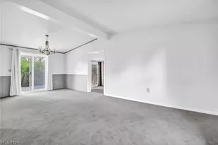 2190 Waterbury Dr, Uniontown, OH 44685 - Photo 16