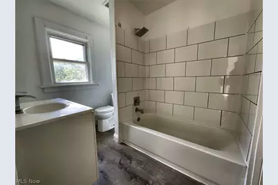 131 E Ido Avenue, Akron, OH 44301 - Photo 14