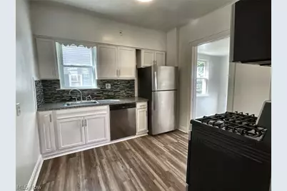 131 E Ido Avenue, Akron, OH 44301 - Photo 8