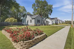 419 17th St NE, Massillon, OH 44646 - Photo 2