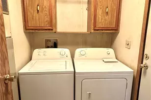 324 Fairview, West Lafayette, OH 43845 - Photo 8