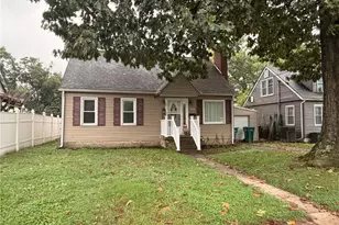 276 Oakland Ave, Zanesville, OH 43701 - Photo 1