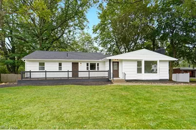 3026 38th Street NW, Canton, OH 44718 - Photo 2