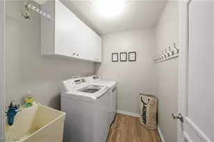 411 Hillbrook Dr, Cuyahoga Falls, OH 44223 - Photo 22