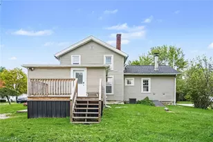 33 N Poplar St, Jefferson, OH 44047 - Photo 26
