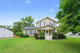 33 N Poplar St, Jefferson, OH 44047 - Photo 2