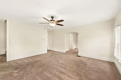 33 N Poplar Street, Jefferson, OH 44047 - Photo 6