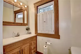 215 Dover Rd NE, Sugarcreek, OH 44681 - Photo 20