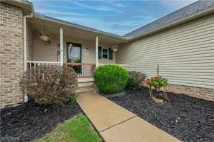6139 Cartage Ave NW, Canal Fulton, OH 44614 - Photo 2
