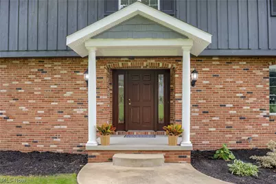 1424 Stonington Road NW, North Canton, OH 44720 - Photo 2