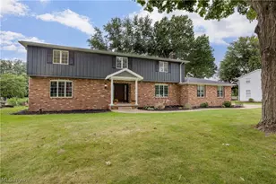 1424 Stonington Rd NW, North Canton, OH 44720 - Photo 46