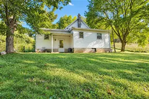 5681 Howard Price Ln, Glouster, OH 45732 - Photo 12