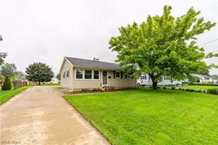 160 Page St NW, Massillon, OH 44647 - Photo 2